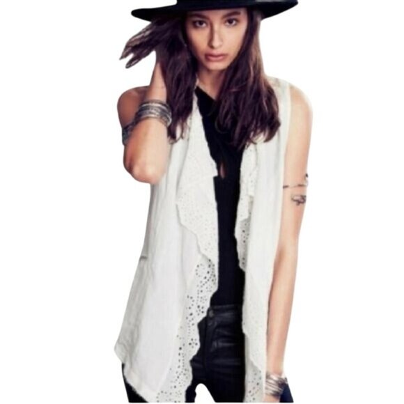 Free People White Distressed Linen Blend Eyelet Vest - Picture 2 of 5